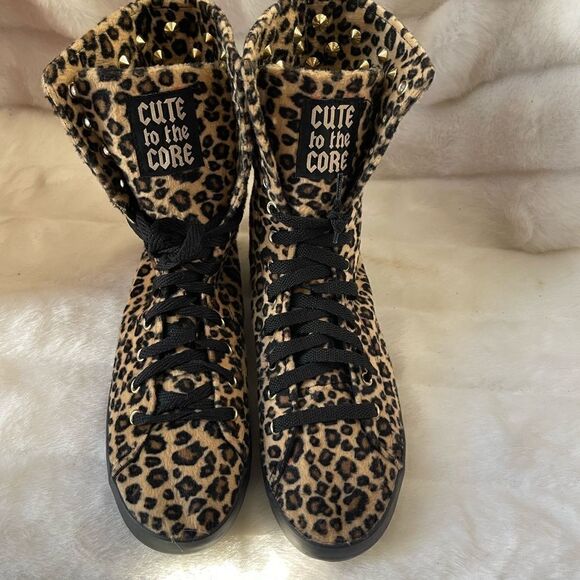 Cute to the Core Leopard prints studs versatile lace up /ankle sneakers … - Picture 2 of 12